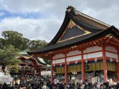 毎年恒例の伏見稲荷神社へ初詣に行きました！